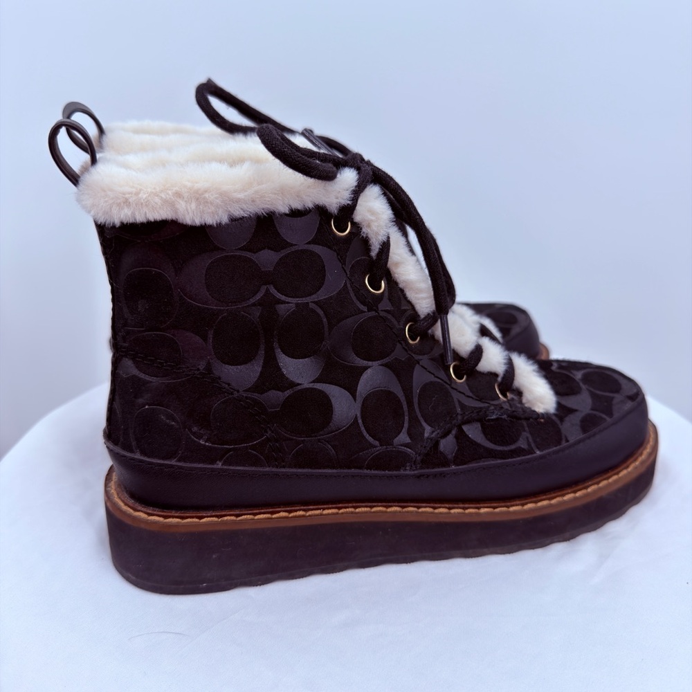 Coach CE325 Signature Shearling Lined Lace Up Boots Size 6.5B Black - Picture 5 of 9